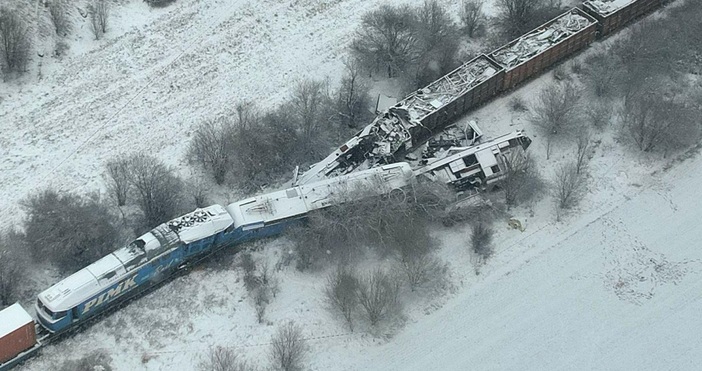 59-годишният мъж, който пострада при сблъсъка между два товарни влака