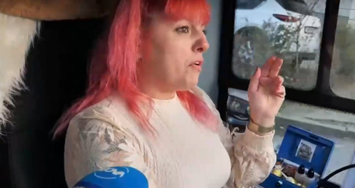 Повече от година едни електробус който се движи по линия