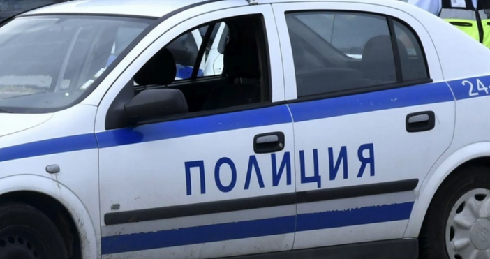 Инцидент на пътя на наша магистрала Камион се обърна на АМ