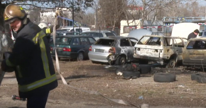 Потушиха пожара в София близо до Централна гара Горели са