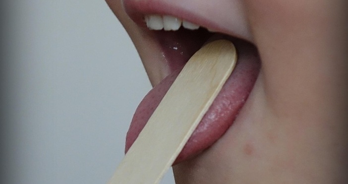 8 годишно момиче от Виланова Монтелеоне община в провинция Сасари Италия