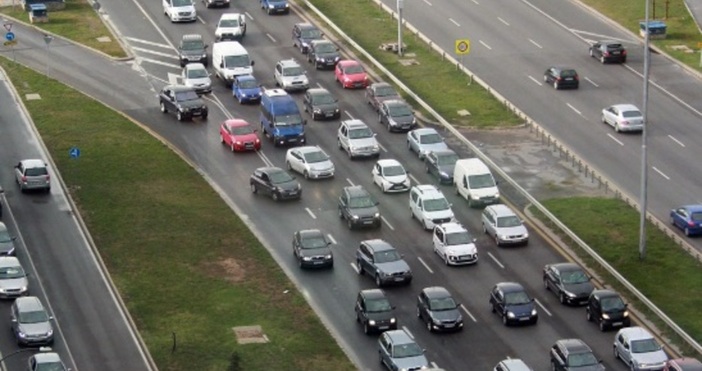 Трябва ли да отпадне нотариалната заверка по реда на европейските