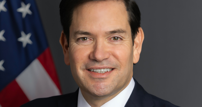 Самолетът на американските военновъздушни сили превозващ държавния секретар Марко Рубио