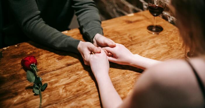 Празнуваме виното и любовта Лозарите честват Трифон Зарезан свързван с