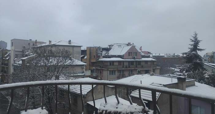 За втори път тази година сняг натрупа във Варна и