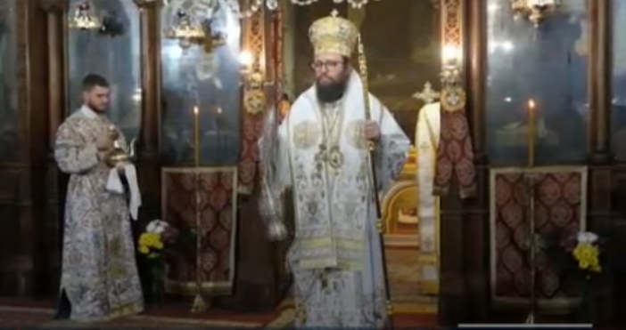 Новоизбраният Видински митрополит Пахомий отслужи първата си архиерейска литургия след