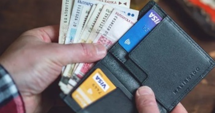 ПекселНамалява броя на банкнотите от всички номинали в страната В края