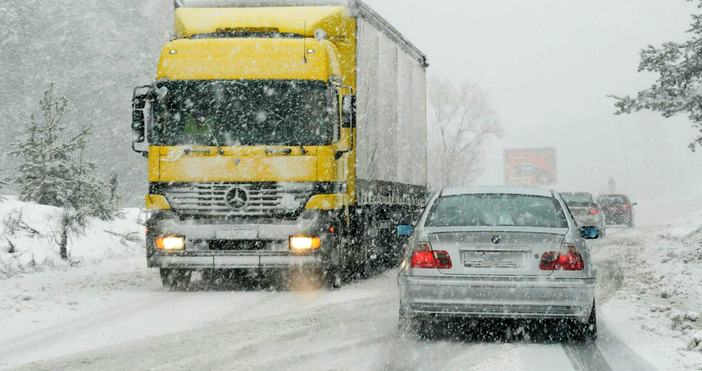 Пътят Слънчев бряг - Обзор е затворен за движение за