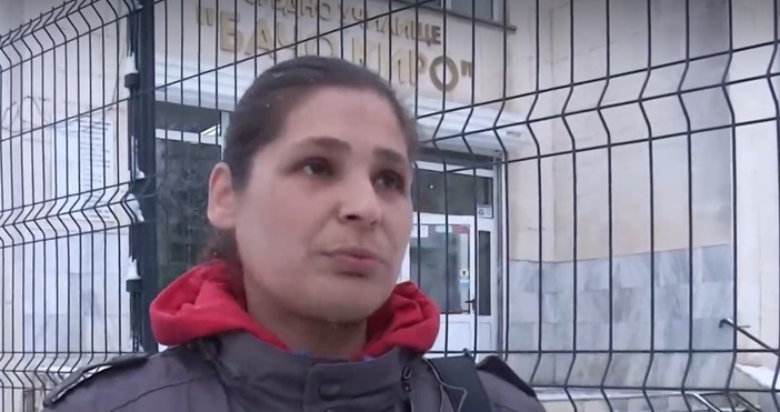 Осмокласничка е в болница със счупен нос след удар с