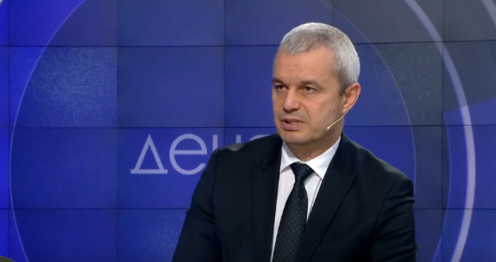 След недоволството от политическите партии властта реши всички пенсии да