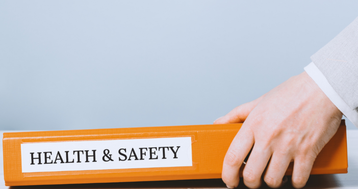 Пожар е причинил тежкия инцидент със загинал работник в голям