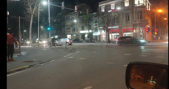 Тежка катастрофа тази нощ във Варна Челно са се сблъскали два