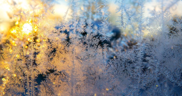 През нощта над по голямата част от страната ще е ясно