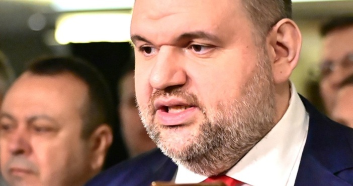 Това което виждам по медиите Ахмед Доган се опитва