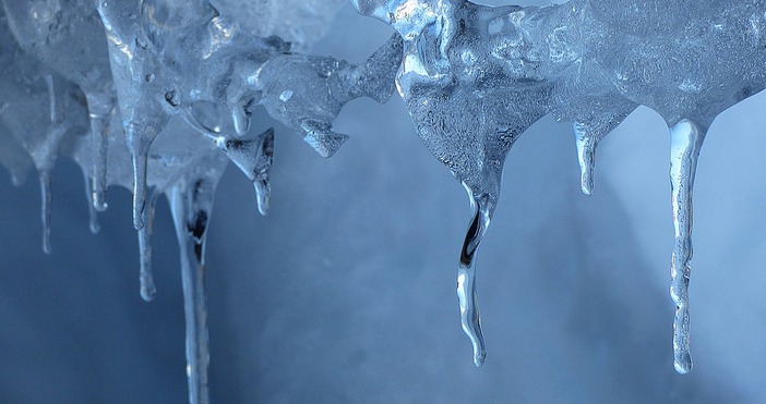 Опасно студено време в по голямата част от страната днес Температурите