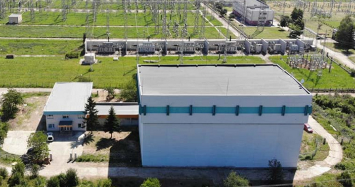 Илон Мъск монтира първите на Балканите сателитни антени в българско