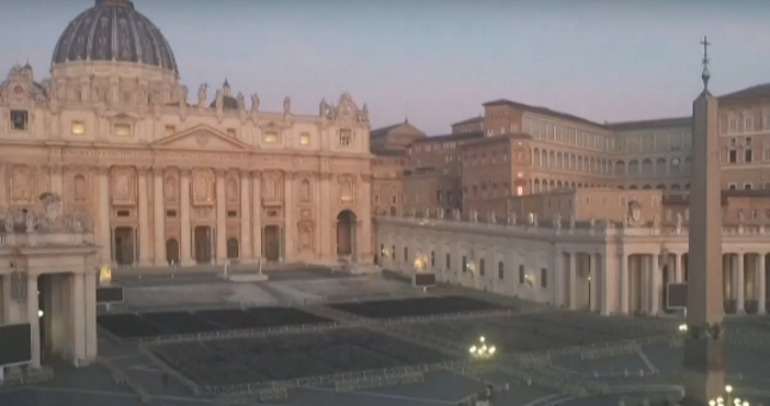 Папа Франциск е прекарал спокойна нощ в болницата съобщиха от