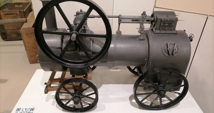 Снимки Музей за нова история на ВарнаВ постоянната експозиция на