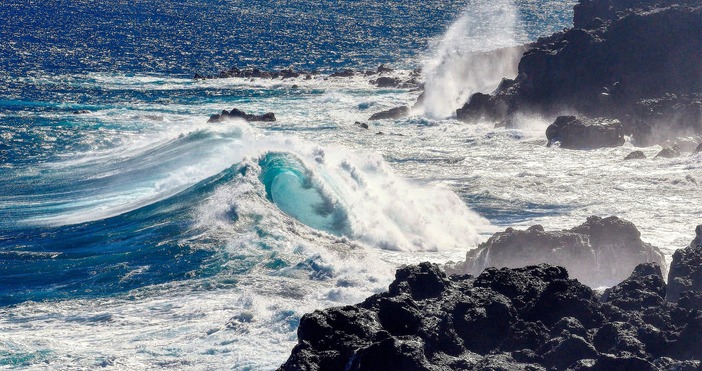 Циклонът Гаранс връхлетя тази сутрин северната част на френския остров