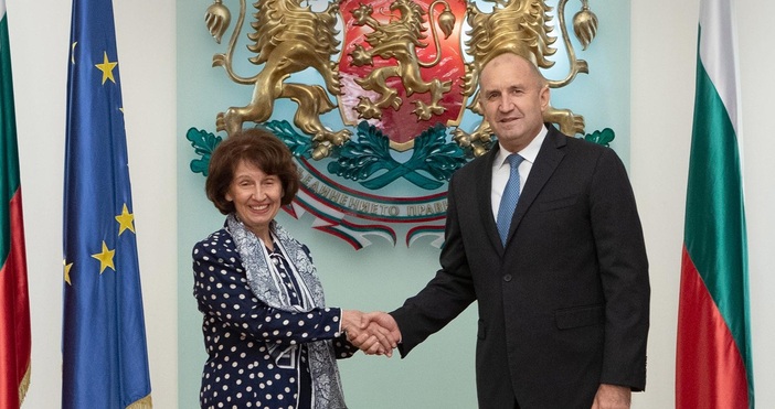 Държавният глава Румен Радев проведе днес телефонен разговор с президента