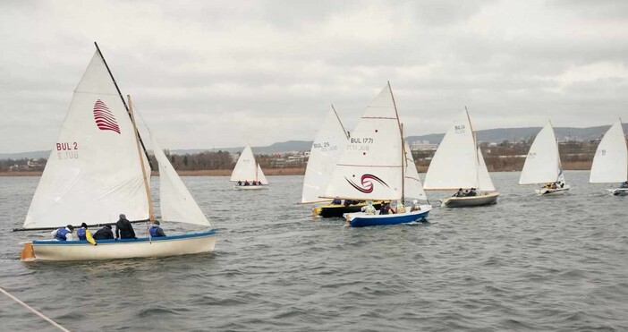 снимки Валентин Великов Държавното първенство в клас ЯЛ 6 регата 3