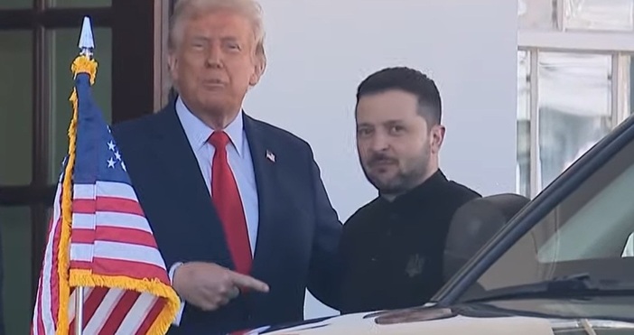 стоп кадър ЮтубУкраинският президент Володимир Зеленски отговори на коментарите на