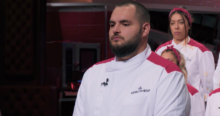 кадри Hell’s Kitchen Нова твОпределяният за един от най опитните готвачи в