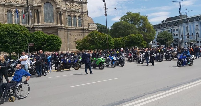 Петел бг архивЗа пореден път на националния празник 3 март мотоклубовете