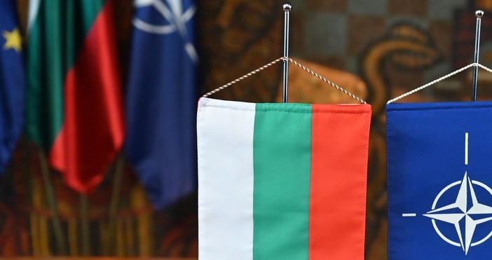 НАТО и ЕС отправиха днес поздрав към България по случай