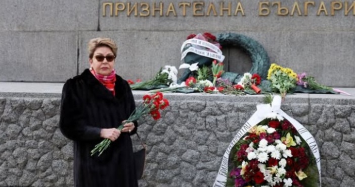 Руският посланик Елеонора Митрофанова честити националния празник на България 3