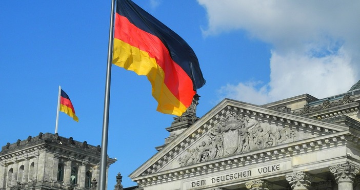 Партиите на консерваторите и социалдемократите които преговарят за съставяне на