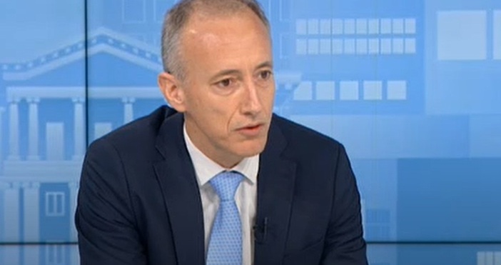 Просветният министър Красимир Вълчев е твърдо решен да предложи задължително