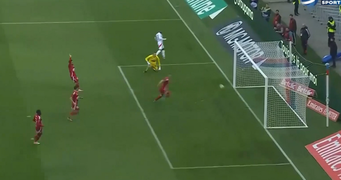 Бившият треньор на Милан  Пауло Фонсека получи солено наказание което ще