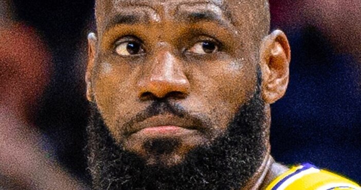 ЛеБрон Джеймс който преди дни стана първият играч в историята