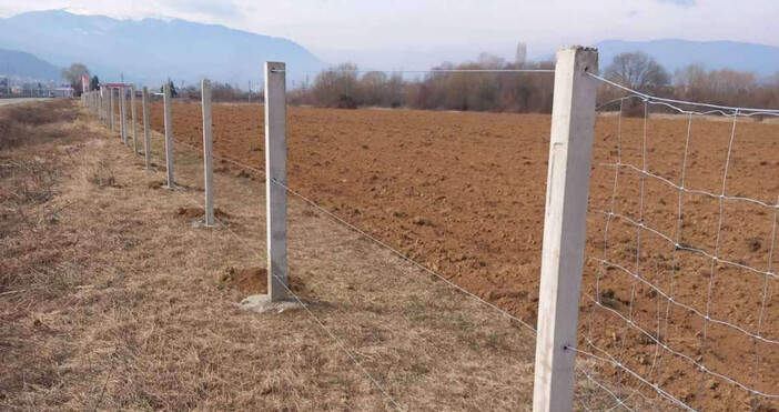 Община Кюстендил започна полагането на около километър предпазна мрежа на