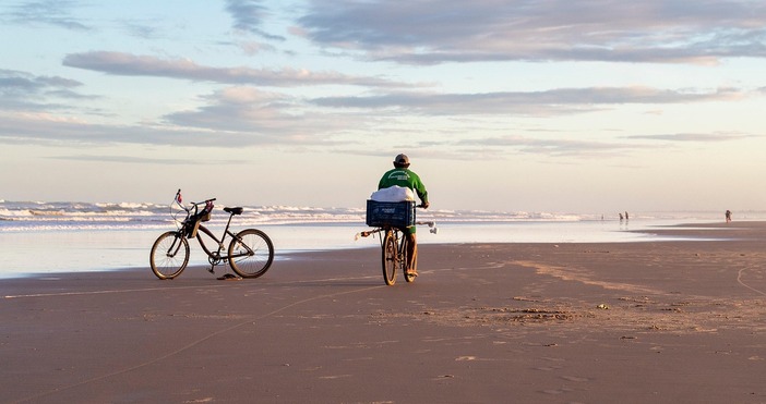 Лятото идва още тази събота в Бургас с температури до