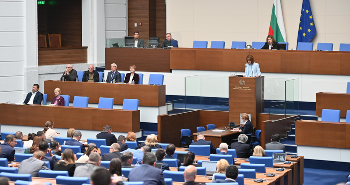 Отворено заседание на Конституционния съд (КС) по жалбите за изборите,