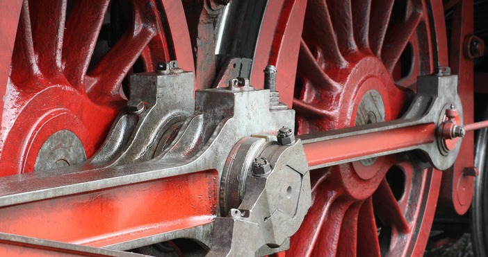 Въоръжени мъже днес стреляха по влак в Югозападен Пакистан убиха