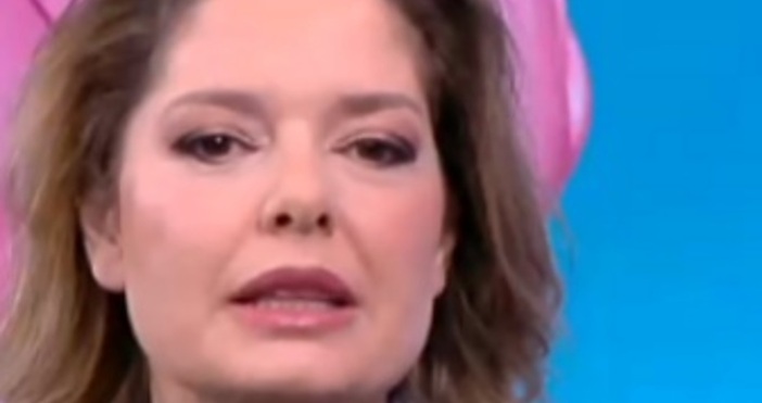 Алекс Сърчаджиева е една от най обичаните български актриси Освен с