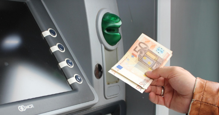 Минималната работна заплата в Гърция се очаква да се увеличи с