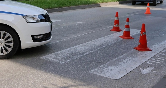 Жена блъсна пешеходка на централна улица в Провадия съобщиха от