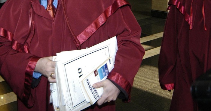 Днес 14 март Окръжна прокуратура в Стара Загора привлече като