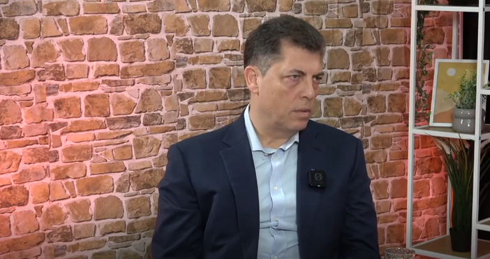 Всеки отговорен политик трябва да погледне разчетите не за две