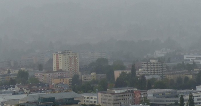 Гръмотевичните бури започват да връхлитат България Над районите на София и Северозападна