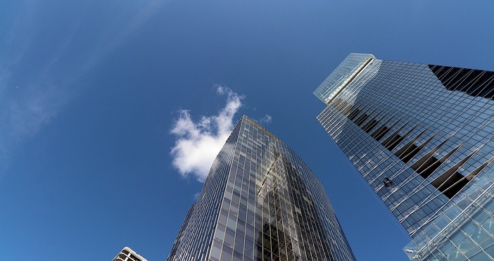 Инвеститорите все повече насочват парите си към Европа на фона