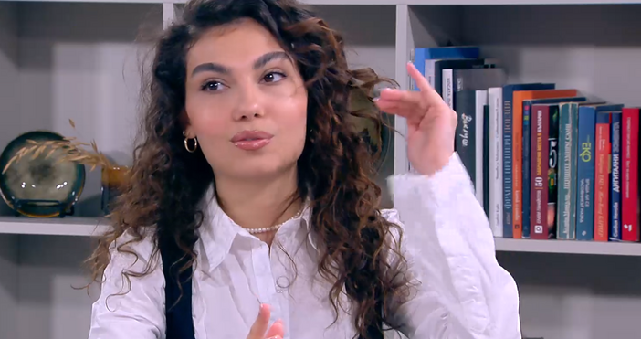 Стопкадри бТВТалантливата певица Жаклин Таракчи гостува в Преди обед Тя