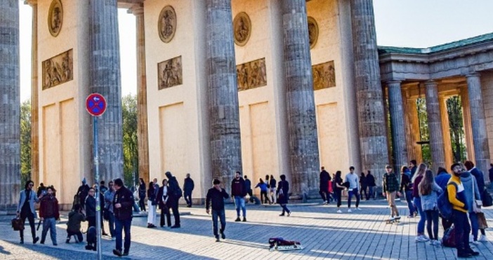 Какво трябва да знаят българите които отиват да работят в