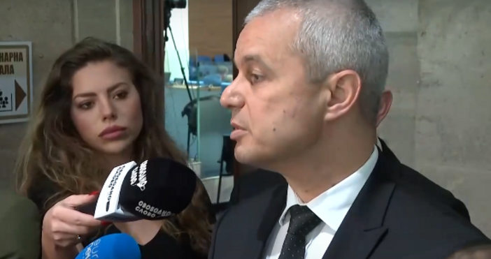 Лидерът на Възраждане прогнозира разрив в трансатлантическите отношенияСериозно разделение се