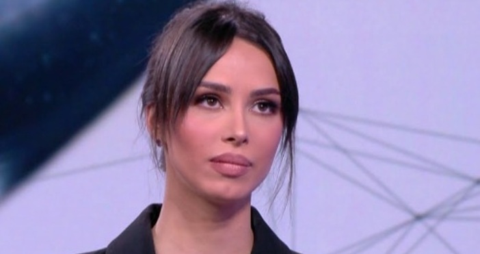 На 11 април излиза документалният филм  Оглушителна тишина Лентата проследява драматичния