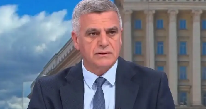 Бивш военен министър обясни защо ще бъде трудно да се върне